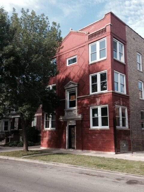Foto principal - 7501 S Calumet Ave