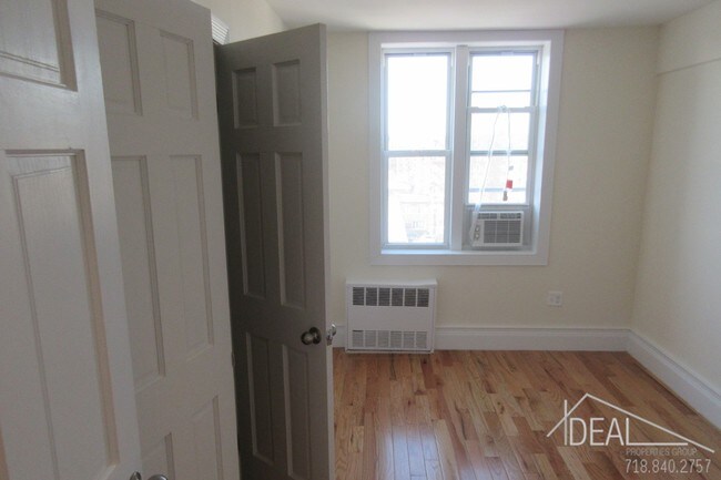 Building Photo - 2505 Ocean Pkwy