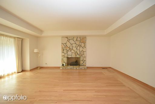 Building Photo - 531 S El Monte Ave