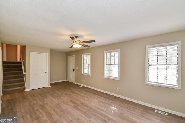 Building Photo - 4073 Westview St