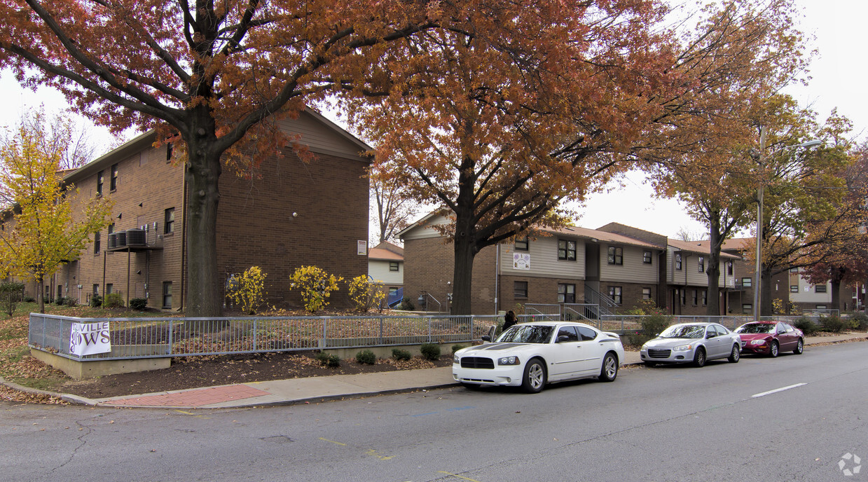 Primary Photo - Jackson Woods Apartments