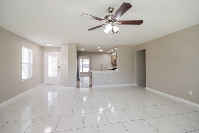 Building Photo - 7310 Fox Scene Dr