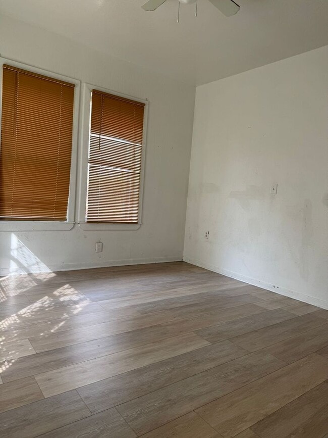 Building Photo - 1335 15th St
