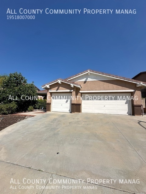 Foto principal - Murrieta Home ~ 3 Bedroom 2 Bath + Home Of...