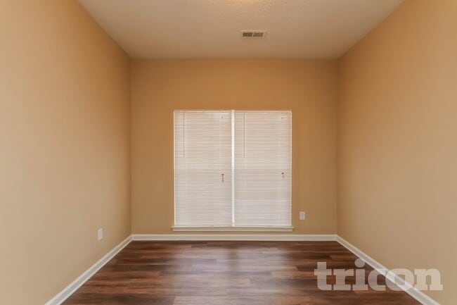Building Photo - 9205 Rotherham Ln