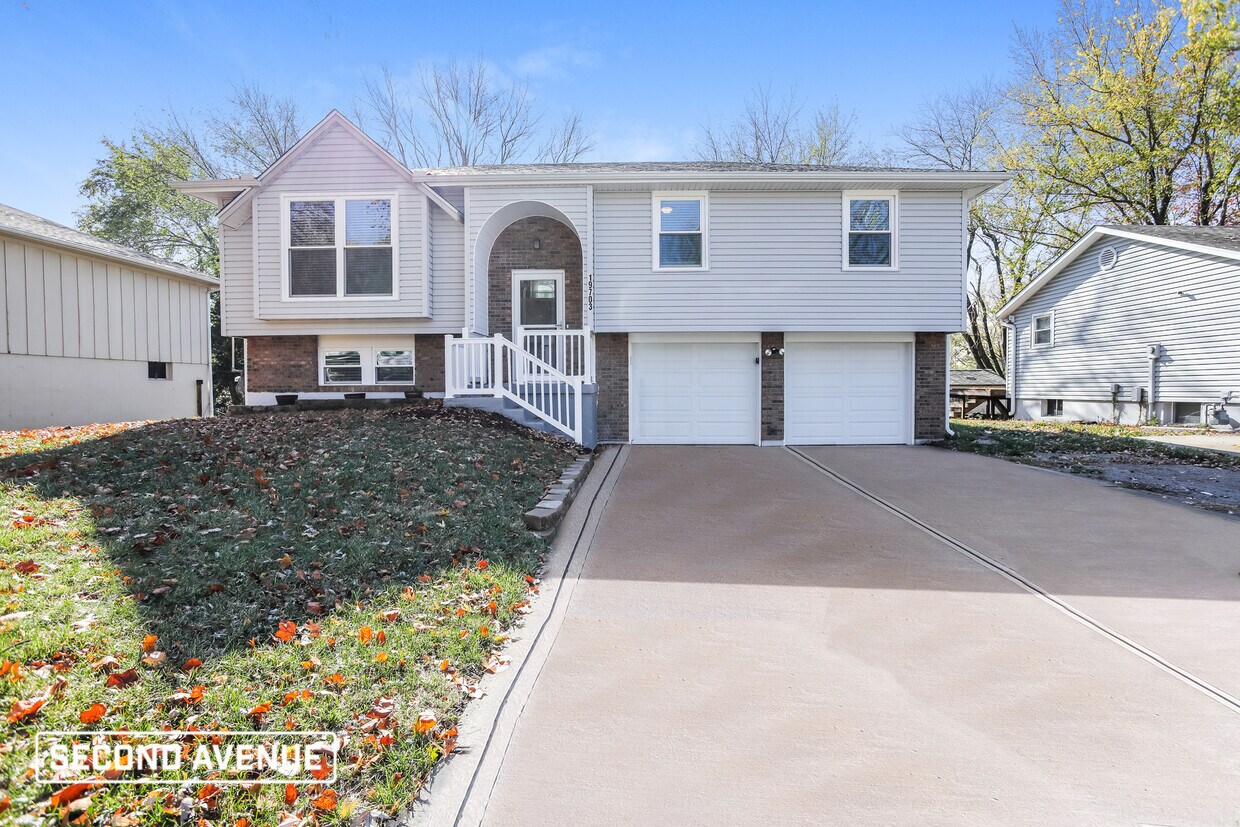 19703 E 15th St N, Independence, MO 64056 House Rental in