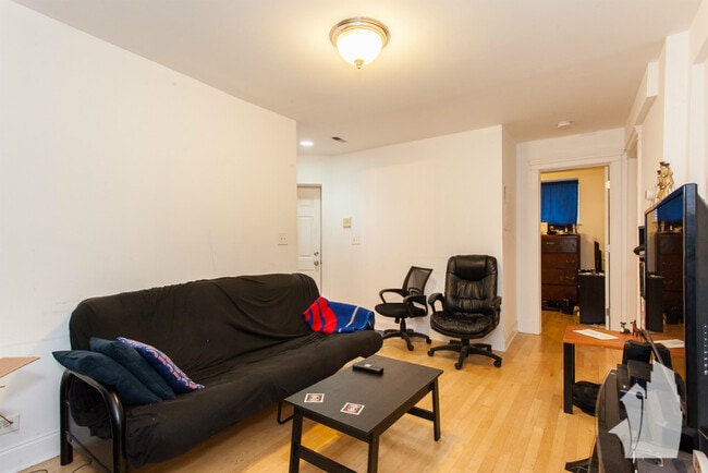 Building Photo - 2435 N Geneva Ter