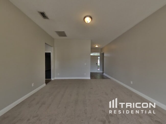 Building Photo - 961 Misty Maple Ct