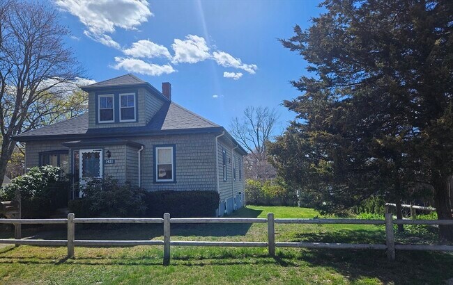 Foto del edificio - 1421 Morton Ave