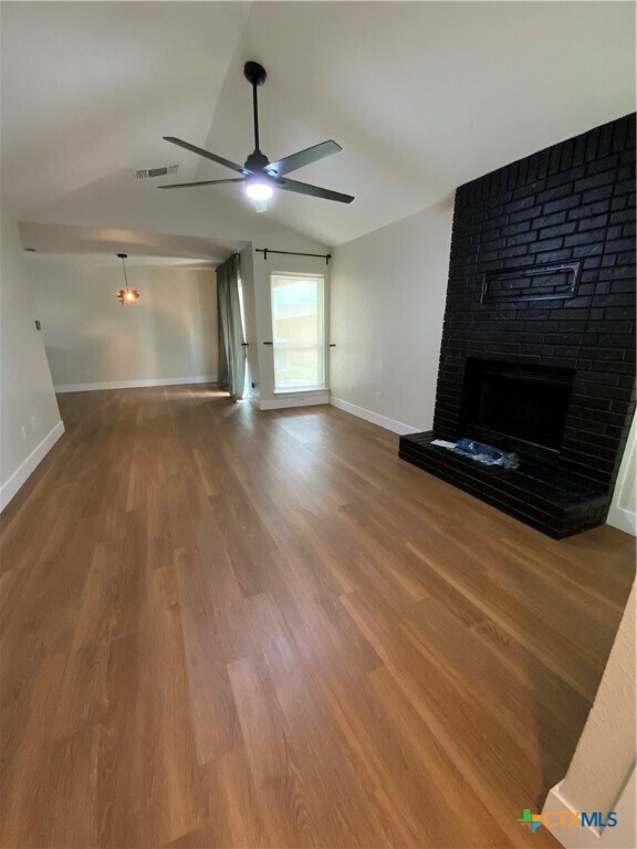 Foto del edificio - 4725 Hartrick Bluff Rd