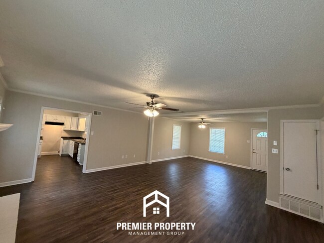 Photo - NEWLY RENOVATED 3BR/2BA in Bartlett Area | Hardwood Floors, Fireplace & Fenced Yard House