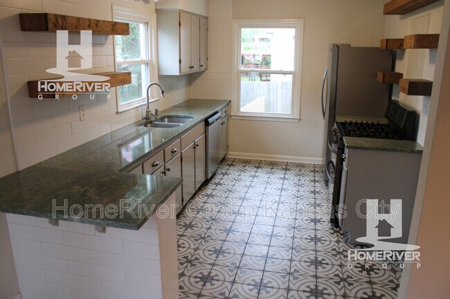 Foto del edificio - 8417 47th St