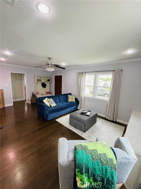 Foto del edificio - 6113 Premiere Ave