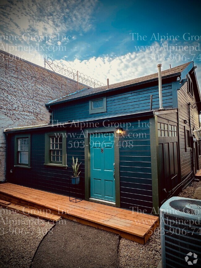 West Irvington Apartments under 3,000 Portland, OR 2 Rentals