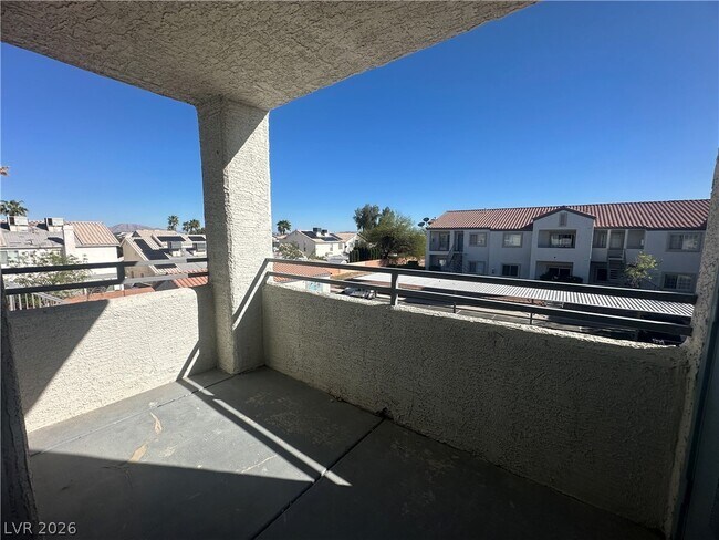 Foto del edificio - 3318 N Decatur Blvd