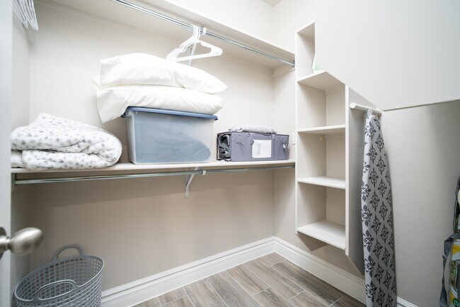 Building Photo - 3432 Gary Brewster Plz
