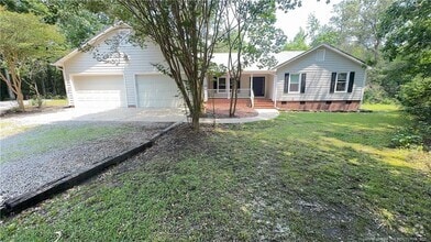 Building Photo - 4011 Woods Ct