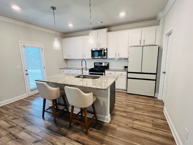 Building Photo - 4088 Brookmont Wy