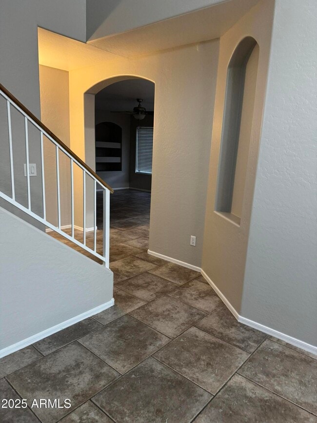 Building Photo - 12713 W Hollyhock Dr