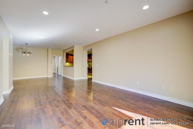 Building Photo - 3 br, 2 bath Condo - 1726 South Bentley Av...