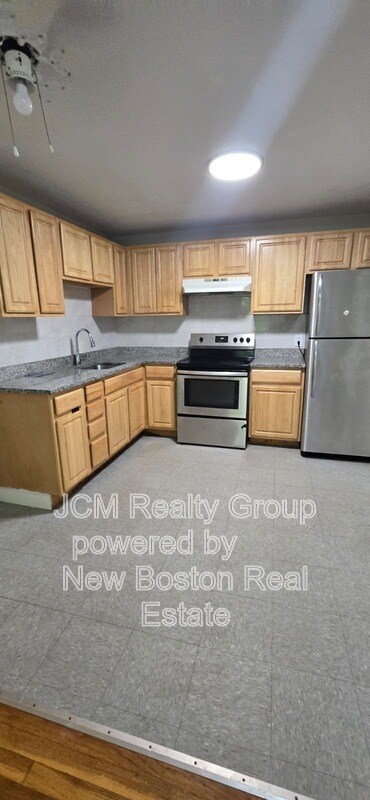 Foto del edificio - 572 Cummins Hwy