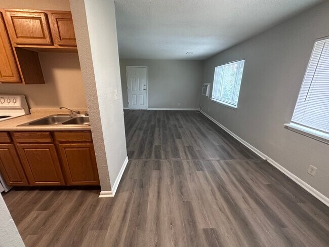 Sala de estar del segundo dormitorio - Central Park Village