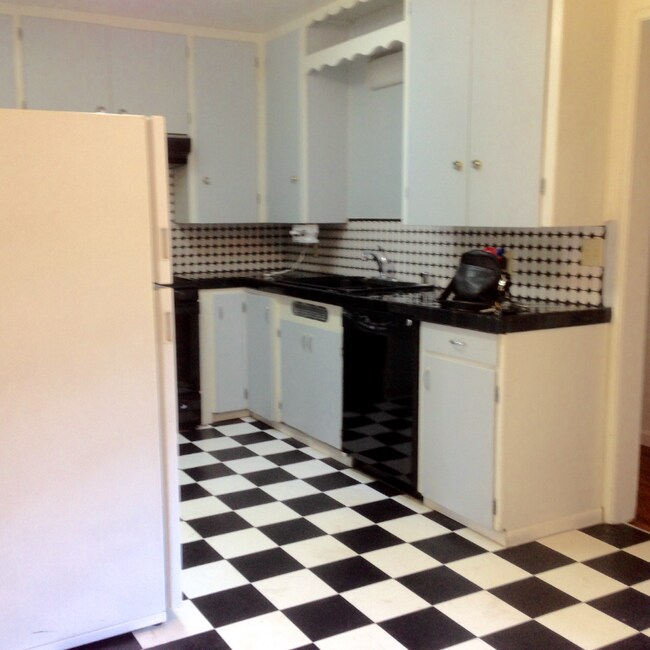 Foto del edificio - 140 Cuesta Dr