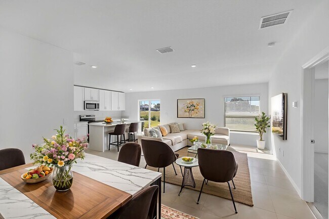 Building Photo - 2155 Lone Oak Ln