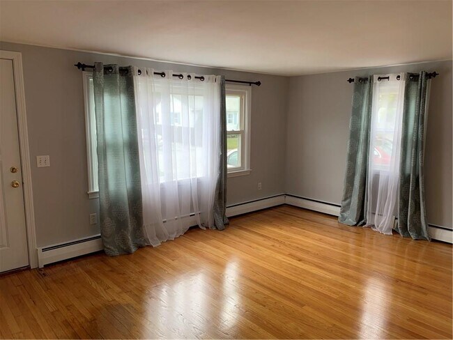 Building Photo - 1 Halsey Dr