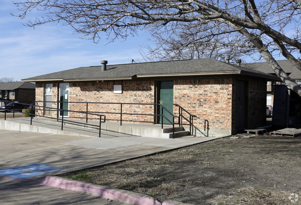 Foto del edificio - Crosswinds Apartments