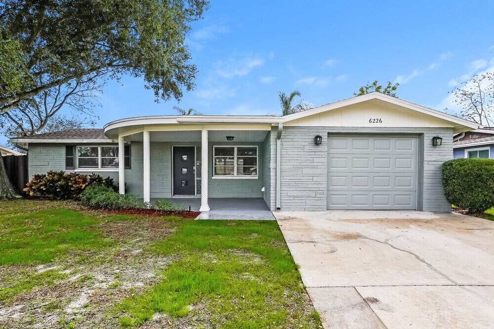 Foto principal - 6226 9th Ave