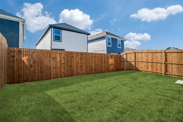 Foto del edificio - 321 Tall Cedar Wy