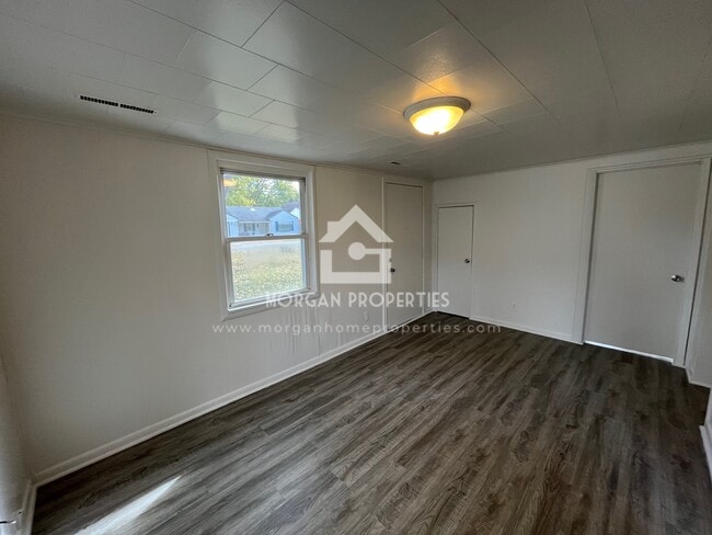 Foto del edificio - 619 Woodlawn Dr