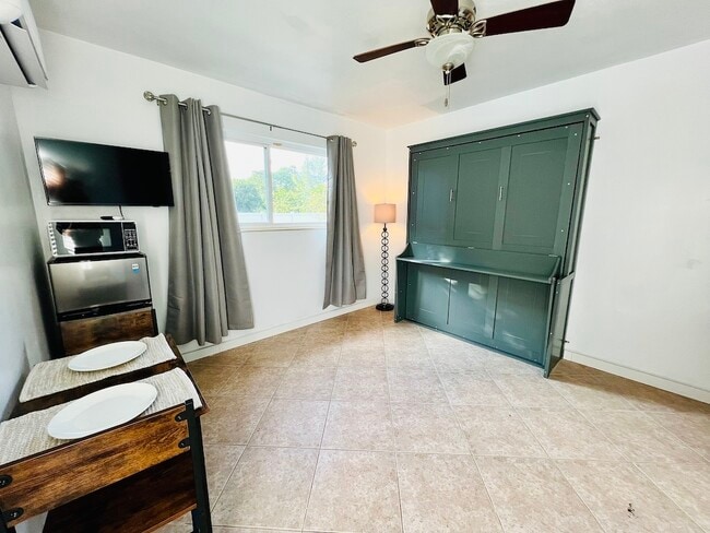 Photo - 11400 NE 13th Ave House