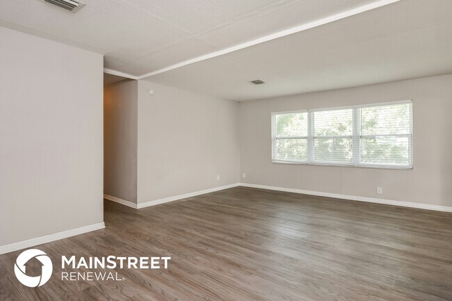 Foto del edificio - 2409 Straker Ct
