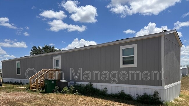 Building Photo - 3201 Cultus St