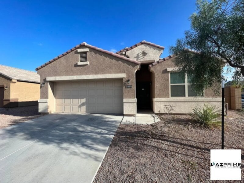 Primary Photo - Amazing 4 bedroom, 2 bathroom house in Mil...