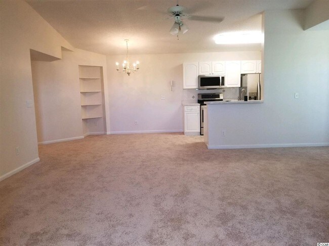 Foto del edificio - 8549E Hopkins Cir