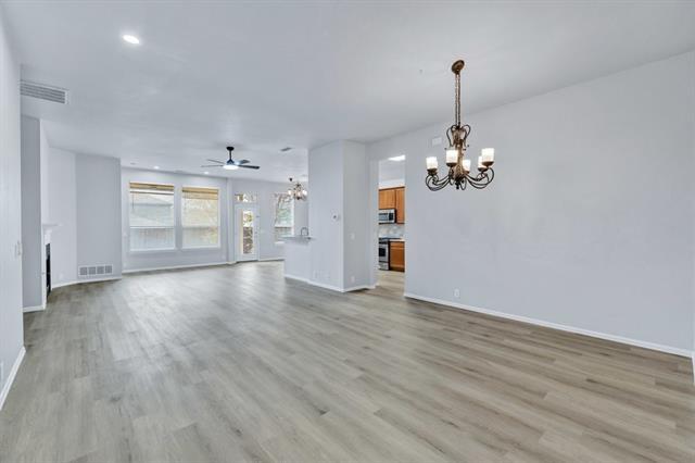 Foto del edificio - 2808 Cedar Ridge Ln