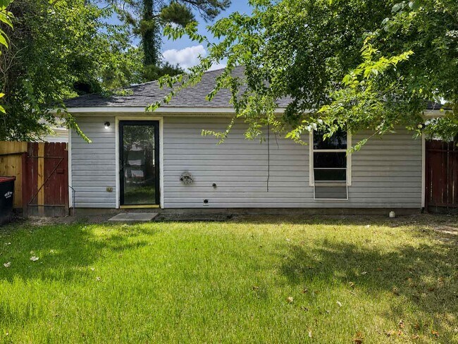 Building Photo - 11919 Greenmesa Dr