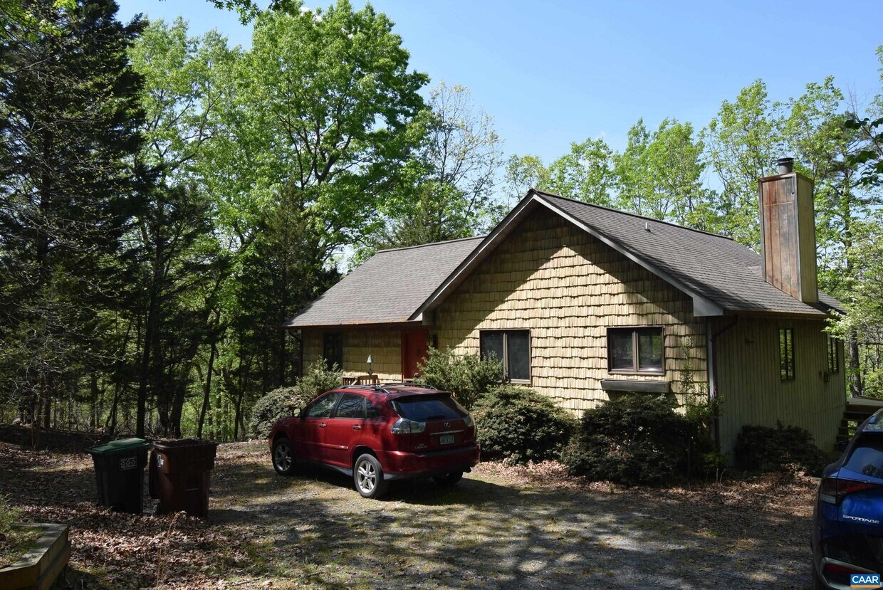Primary Photo - 40 Cliftwood Rd