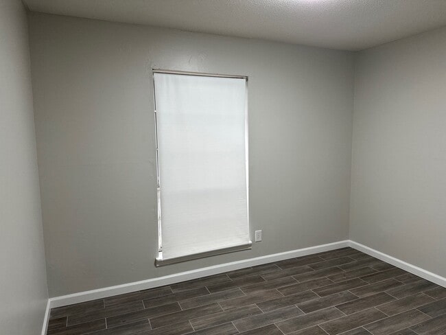 Foto del edificio - 237 Greenfield Dr