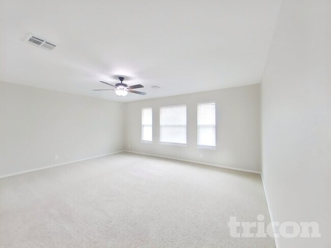 Foto del edificio - 213 Ridge Bluff