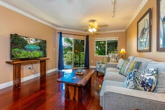 Building Photo - 44 Kanani Rd