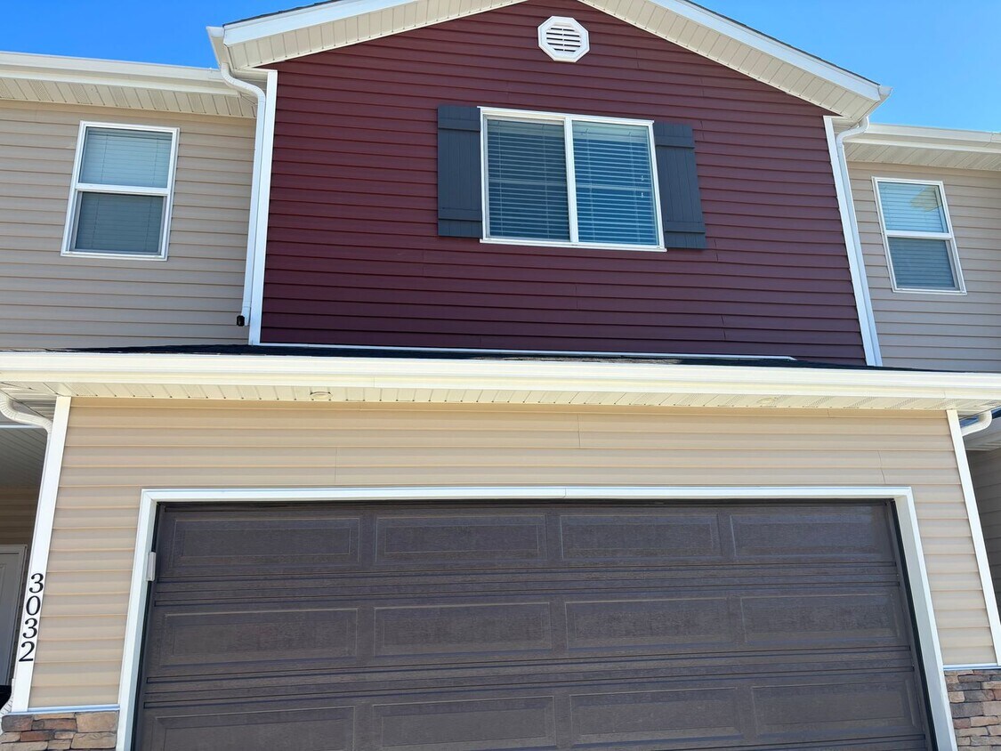 Cedar City 3 bed 2 Bath 2 Car townhome House Rental in Cedar City