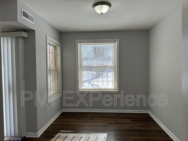 Foto del edificio - 3859 St Barnabas Rd