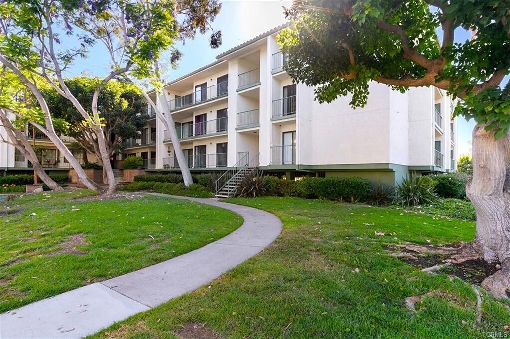 Foto principal - 7202 Apricot Dr