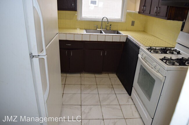 Foto del edificio - 3 br, 1 bath House - 20258 Caldwell Street