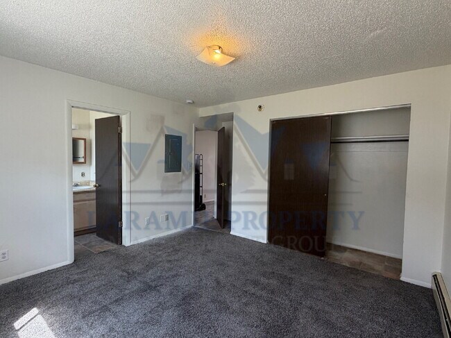 Foto del edificio - 1 Bed 1 Bath Apartment
