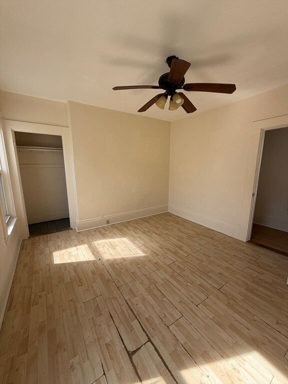 Foto del edificio - 10-12-12 Maple St